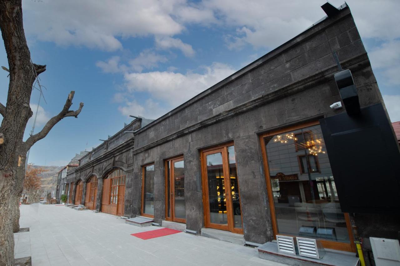 Ahiska Palas Otel Kars Buitenkant foto