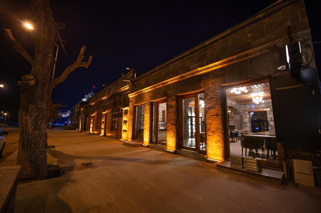 Ahiska Palas Otel Kars Buitenkant foto