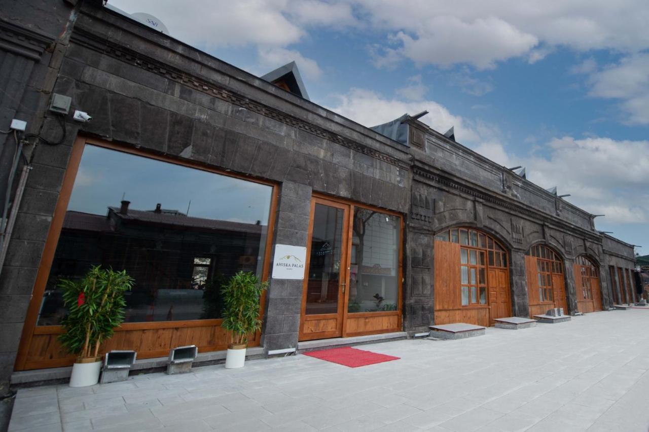 Ahiska Palas Otel Kars Buitenkant foto