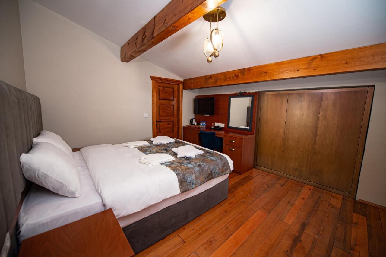 Ahiska Palas Otel Kars Buitenkant foto