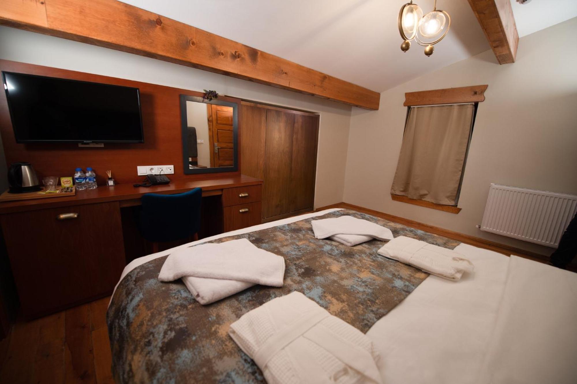 Ahiska Palas Otel Kars Buitenkant foto